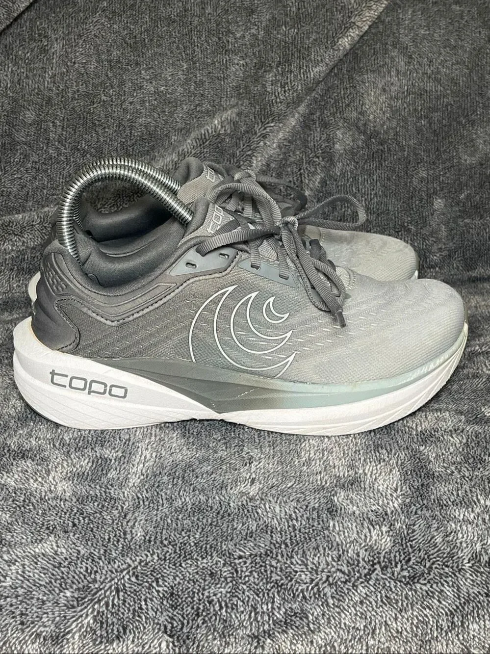 Topo Athletic Phantom 4 Women's 7.5 Wide Grey Running Shoes 5mm Drop W-Phantom 4